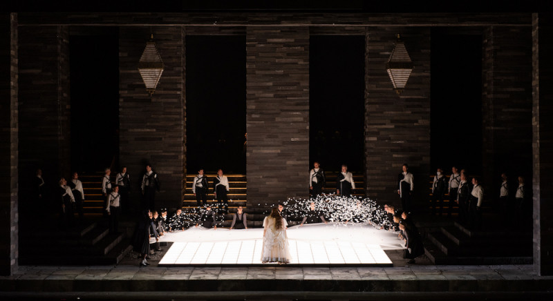 &quot;I Puritani&quot;, regia Andrea De Rosa   . Foto Fabrizio Sansoni, Teatro dell&#039;Opera di Roma
