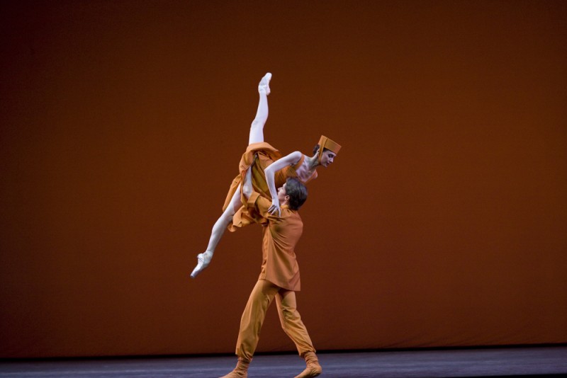 Svetlana Zakharova e Andrei Merkuriev in “Serata Contemporanea”. Foto Damir Yusupov