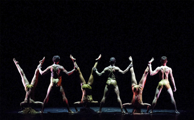 &quot;Open&quot;, coreografia Daniel Ezralow