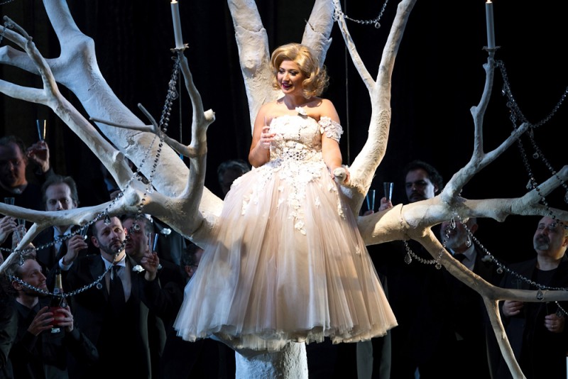 Desirée Rancore in &quot;La traviata&quot; - regia Giorgio Gallione. Foto Marcello Orselli