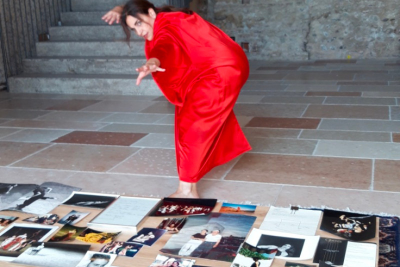 Marigia Maggipinto in &quot;MISS LALA AL CIRCO FERNANDO / In a room&quot;, regia Chiara Frigo