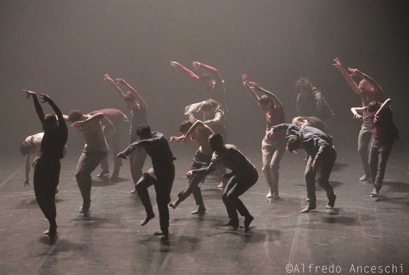 &quot;Wolf&quot;, coreografia Hofesh Shchter. Foto Alfredo Anceschi