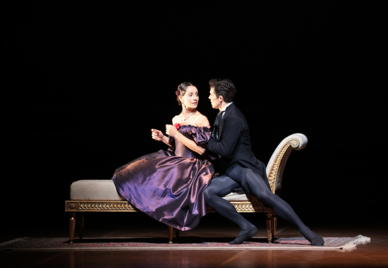 Nicoletta Manni e Roberto Bolle in &quot;La Dame aux camélias&quot;, coreografia e regia di John Neumeier. Foto Brescia e Amisano, Teatro alla Scala 