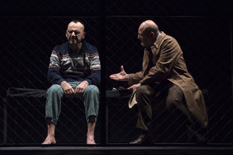 Sergio Leone e Paolo Pierobon in &quot;Fine pena: ora&quot;, regia Mauro Avogadro. Foto Masiar Pasquali