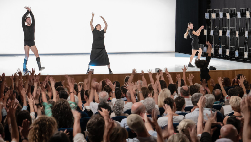 &quot;Grand jeté&quot;, coreografia Silvia Gribaudi. Foto Riccardo Panozzo