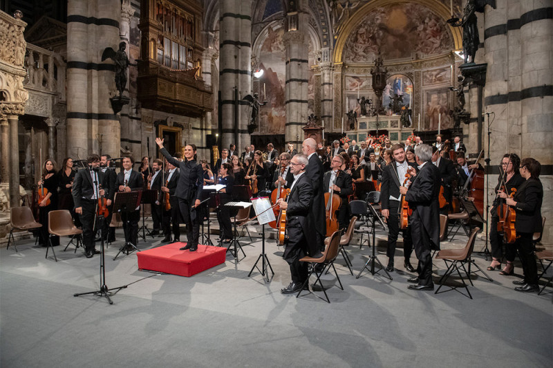 Orchestra del Teatro Comunale di Bologna. Direttrice Oxana Lyniv