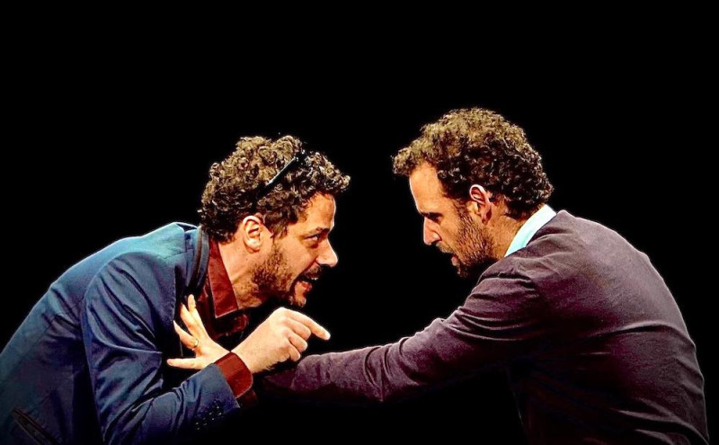 Alessandro Cosentini e Massimiliano Aceti in &quot;Uccidiamo il Re&quot;, regia Massimiliano Aceti