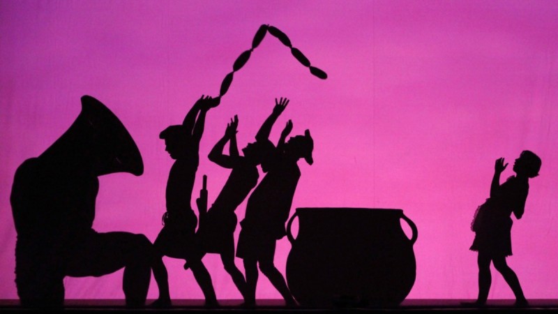 &quot;Shadowland&quot; - Pilobolus