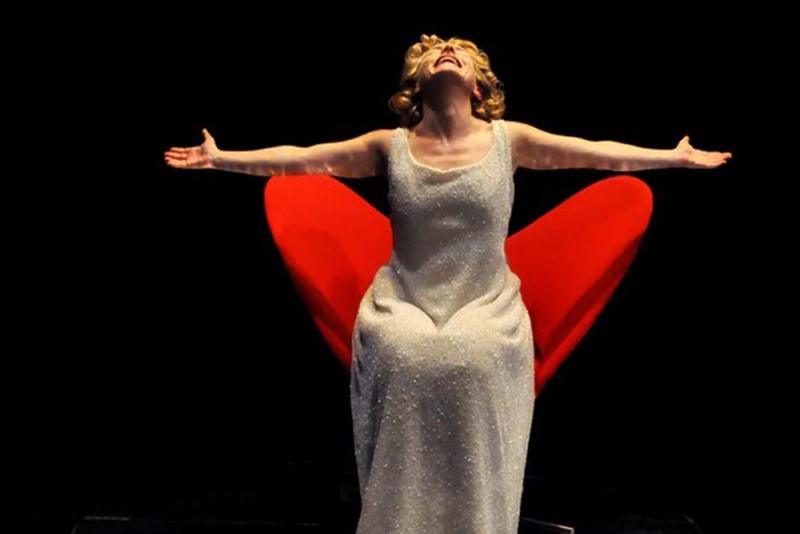 Lucilla Giagnoni in &quot;Marilyn, Attrice allo stato puro&quot;, regia Michela Marelli. Foto Luca Maffei