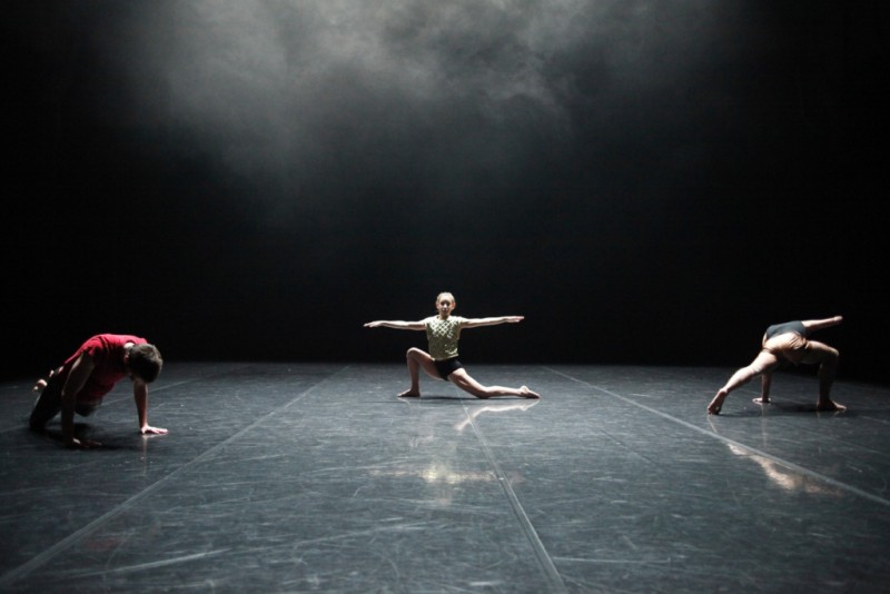 &quot;And it burns, burns, burns&quot;, coreografia Simona Bertozzi. Foto Luca Del Pia